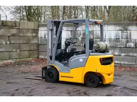 Carretilla elevadora GLP 2016  Jungheinrich TFG 320 (3)