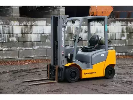 Carretilla elevadora GLP 2016  Jungheinrich TFG 320 (9)