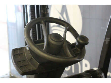 Carrelli elevatori GPL 2020  Yale GLP18VXV2175 (24)