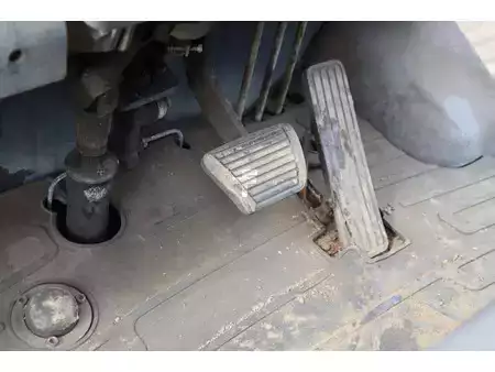 Elektryczne 4-kołowe 2013  EP Equipment CPD25J (21)
