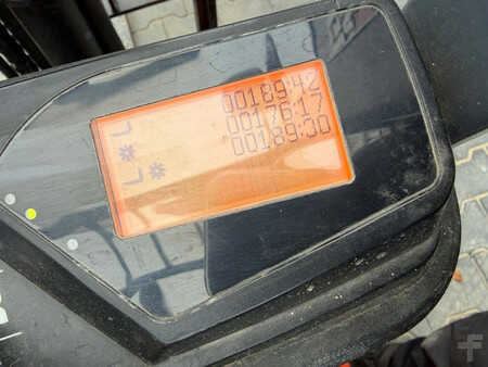 Elektrisk- 4 hjul 2012  Toyota 7FBEST13 (10)