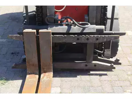 Dízel targoncák 1990  Linde H20D (12)
