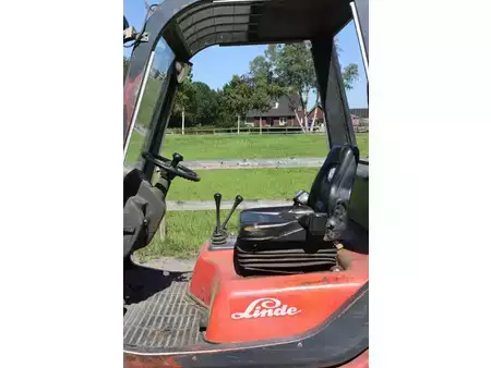 Dízel targoncák 1990  Linde H20D (20)