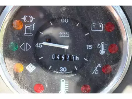 Dízel targoncák 1990  Linde H20D (28)