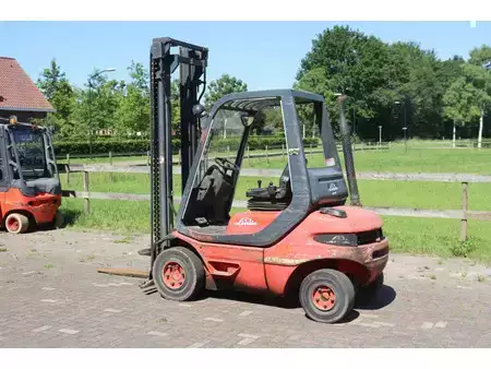 Dízel targoncák 1990  Linde H20D (3)