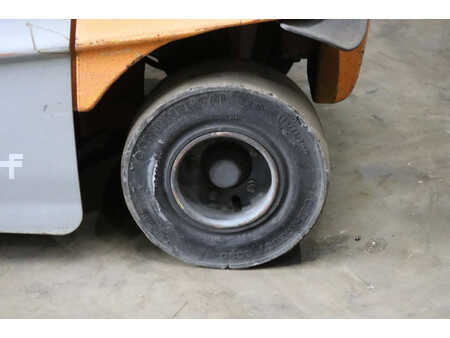 Carrelli elettrici 4 ruote 2020  Still RX60-40 (18)