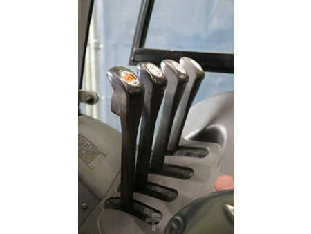 Carrelli elettrici 4 ruote 2020  Still RX60-40 (26)