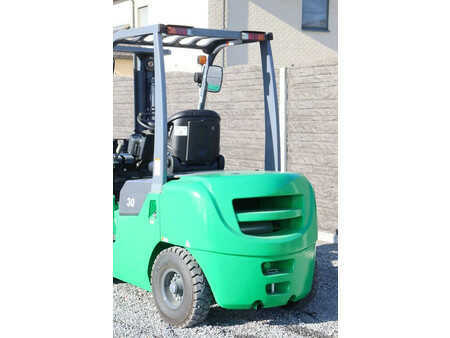 Empilhador diesel 2024  Yanmar FD30 (14)