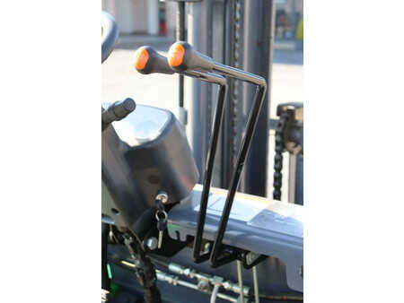 Empilhador diesel 2024  Yanmar FD30 (20)