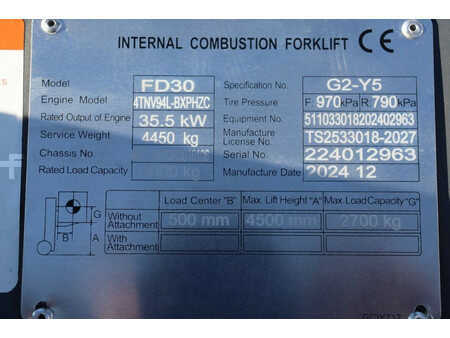 Empilhador diesel 2024  Yanmar FD30 (24)
