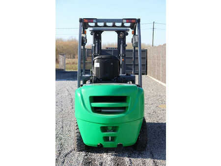 Empilhador diesel 2024  Yanmar FD30 (4)