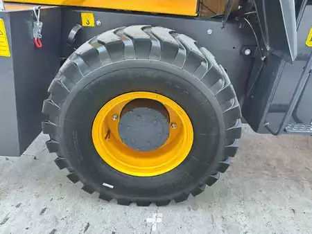 Empilhador todo-terreno 2026  Captok CK35 (11)