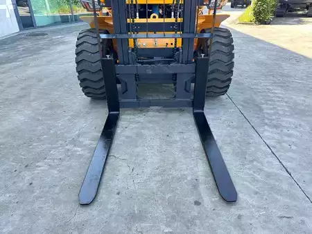 Empilhador todo-terreno 2026  Captok CK35 (15)