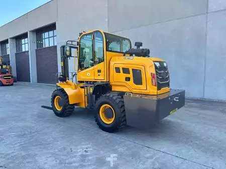 Empilhador todo-terreno 2026  Captok CK35 (7)