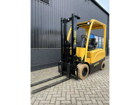 Chariots électriques à 4 roues - Hyster 2.5 (1)