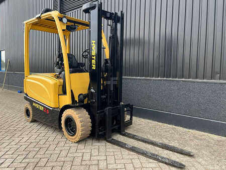 Chariots électriques à 4 roues - Hyster 2.5 (5)