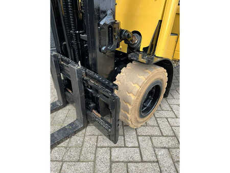 Chariots électriques à 4 roues - Hyster 2.5 (8)