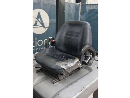 Carrelli elettrici 4 ruote 2008  Nissan G1N1L18Q (25)