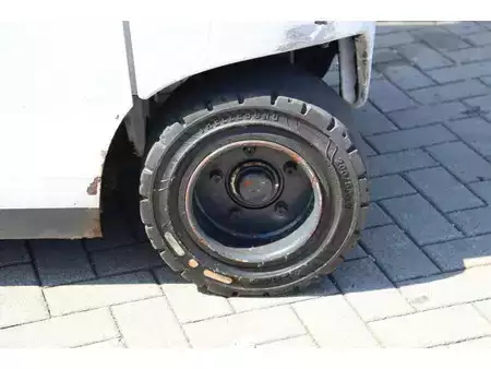 El truck - 4 hjulet 2020  Linde E30HL-01/600 (22)