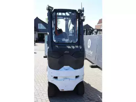El truck - 4 hjulet 2020  Linde E30HL-01/600 (6)