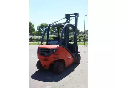 Gas gaffeltruck 2013  Linde M25T (6)