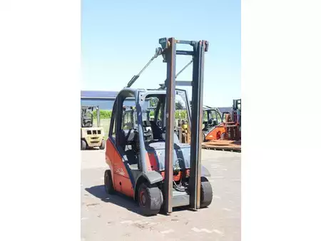 Gas gaffeltruck 2013  Linde M25T (7)
