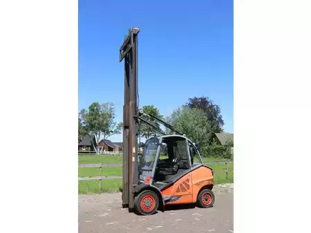 Dízel targoncák 2017  Linde H50D-02 (32)