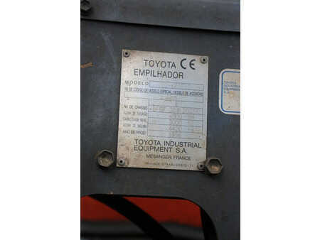 Gasoltruck 1996  Toyota 02-6FGF30 (28)