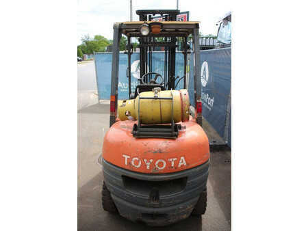 Gasoltruck 1996  Toyota 02-6FGF30 (4)