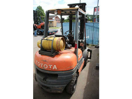 Gasoltruck 1996  Toyota 02-6FGF30 (5)