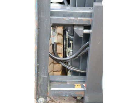 Eléctrico - 4 rodas 2019  Still RX50-16 (11)