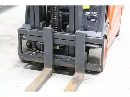 Elektrisk- 4 hjul 2008  Linde E16P-01 (10)