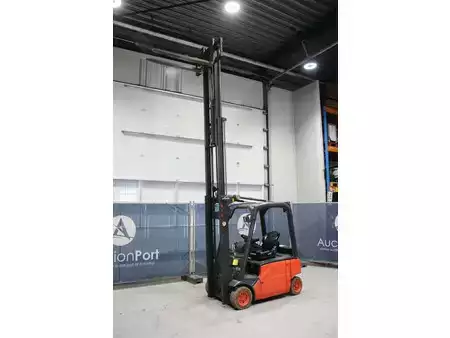 Elektrisk- 4 hjul 2008  Linde E16P-01 (30)