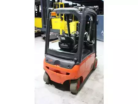 Elektrisk- 4 hjul 2008  Linde E16P-01 (5)