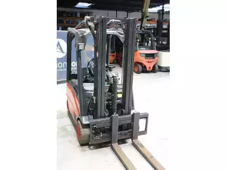 Elektrisk- 4 hjul 2008  Linde E16P-01 (6)