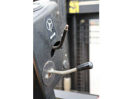 Elektro čtyřkolový VZV 1993  Yale EFG-V 30-600 DZ (26)