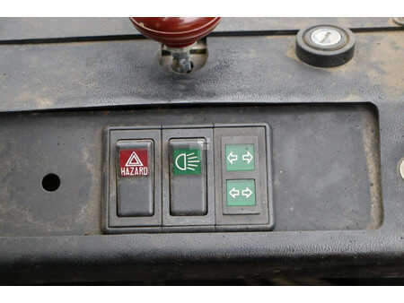 Elektro čtyřkolový VZV 1993  Yale EFG-V 30-600 DZ (29)