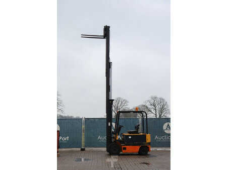 Elektro čtyřkolový VZV 1993  Yale EFG-V 30-600 DZ (37)