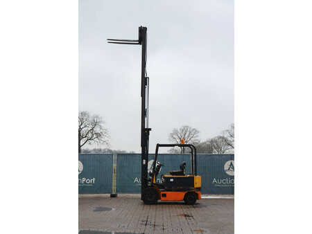 Elektro čtyřkolový VZV 1993  Yale EFG-V 30-600 DZ (38)