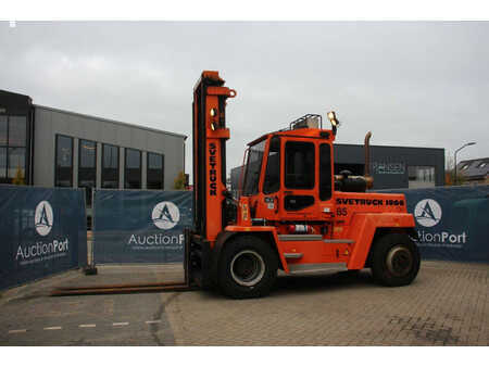 Konténerszállítók 2001  Svetruck 1060-30 (1)