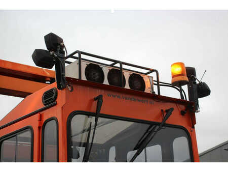 Konténerszállítók 2001  Svetruck 1060-30 (19)