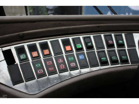 Konténerszállítók 2001  Svetruck 1060-30 (32)