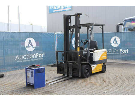 Elektro 4 Rad 2000  TCM FB25-6 (10)