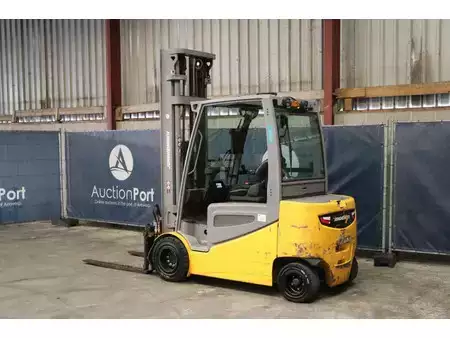 Eléctrica de 4 ruedas 2016  Jungheinrich EFG S30 (3)