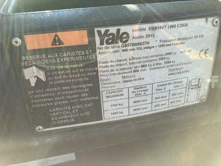 Carrelli elettrici 4 ruote 2015  Yale ERP18VT (10)