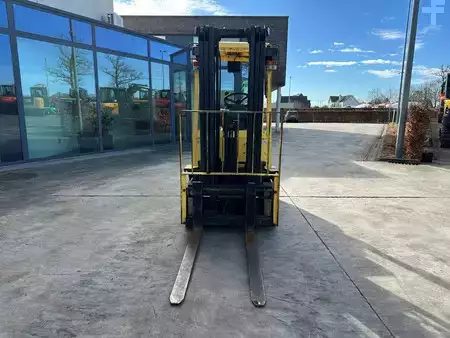 Carretilla elevadora GLP 2002  Hyster H2.00XMS (2)