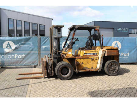 Diesel Forklifts 2003  CAT FD70 (1)