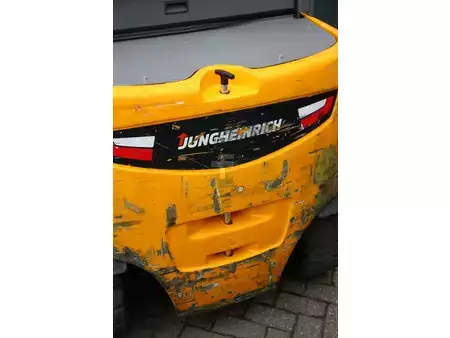 Eléctrica de 4 ruedas 2017  Jungheinrich EFG S30 (14)