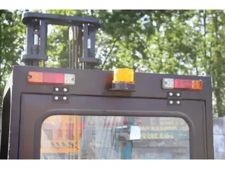 Elektryczne 4-kołowe - EP Equipment  (17)