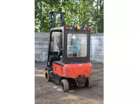 Elektryczne 4-kołowe - EP Equipment  (4)